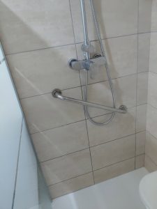 Salle de bain PMR - Habita reneuf